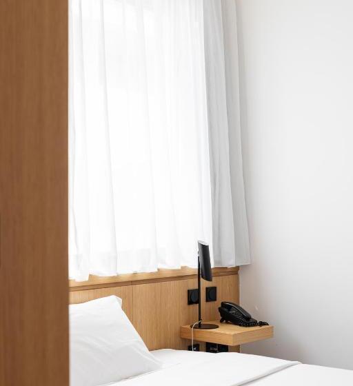 اتاق استاندارد یک نفره, Evora Olive