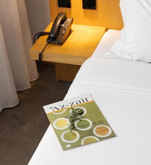 اتاق عادی, Evora Olive