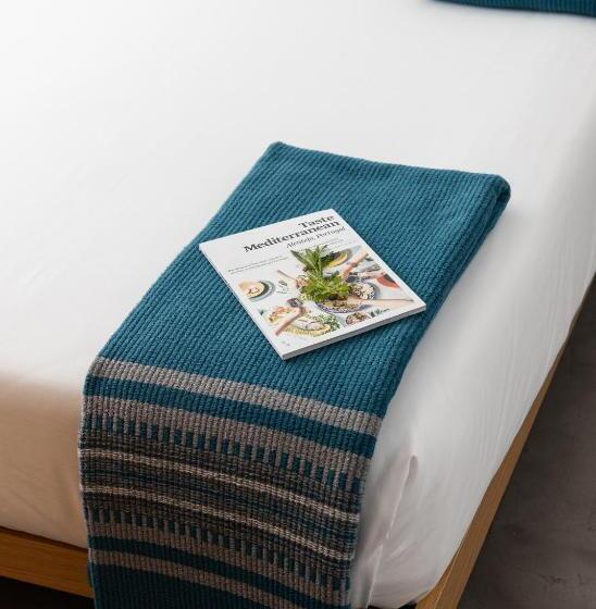 اتاق خانوادگی, Evora Olive