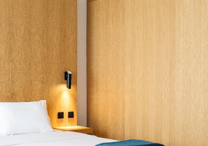 اتاق خانوادگی, Evora Olive