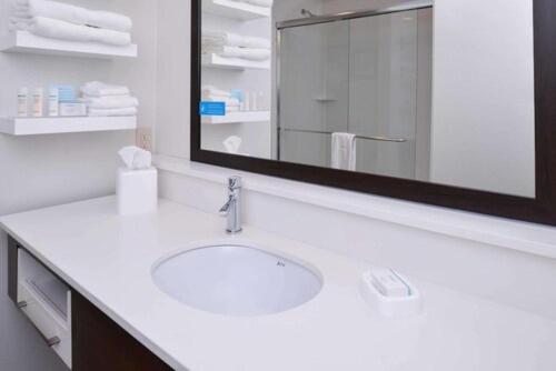 Стандартный Номер Кровать Кинг, Hampton Inn Pittsburgh/ Wexford Sewickley