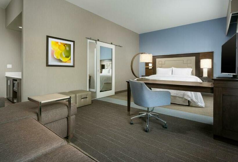 キングサイドベッドのスタンダードワンルーム, Hampton Inn & Suites Napa