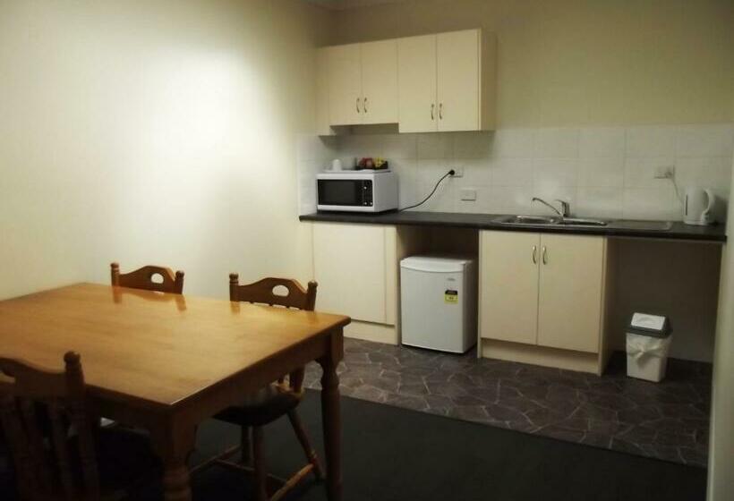 חדר משפחתי דלוקס, Heyfield Railway