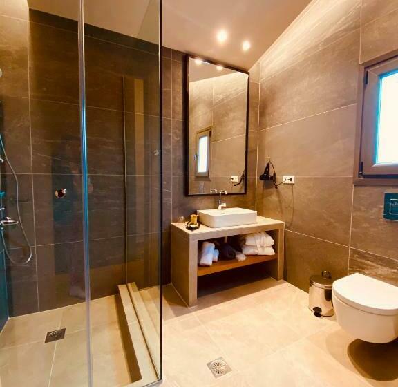 标准间, Irene's Resort