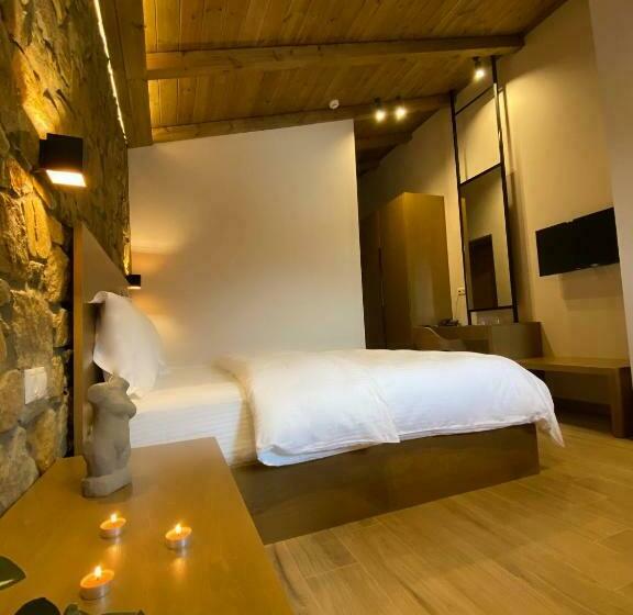 标准间, Irene's Resort