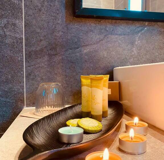 标准间, Irene's Resort