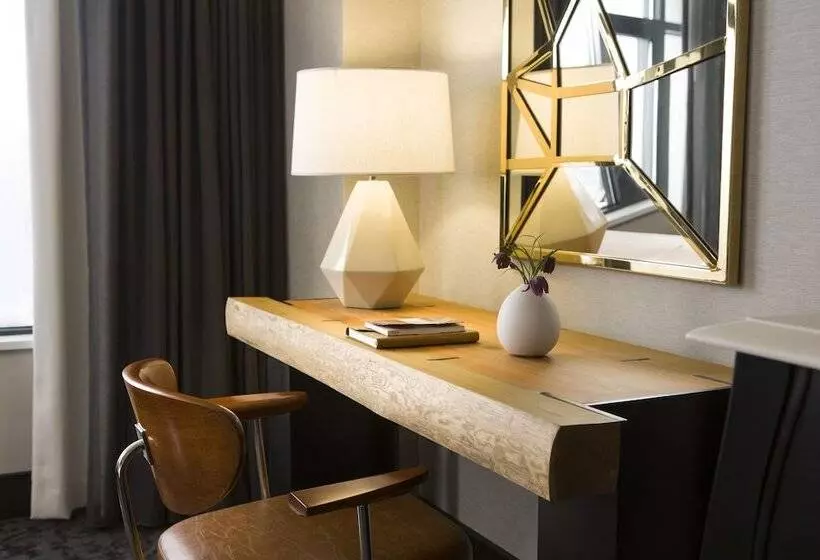 身障者適用キングサイズベッドルーム, Kimpton Journeyman Hotel, An Ihg