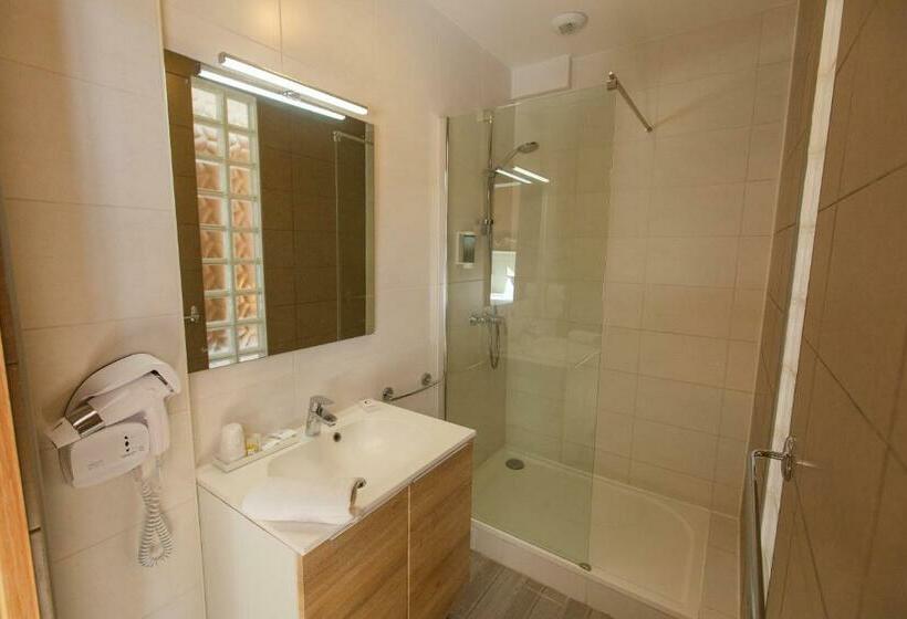 Номер Стандарт Трехместный, Hôtel De La Plage