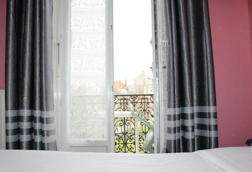 Номер Стандарт, Le Voltaire