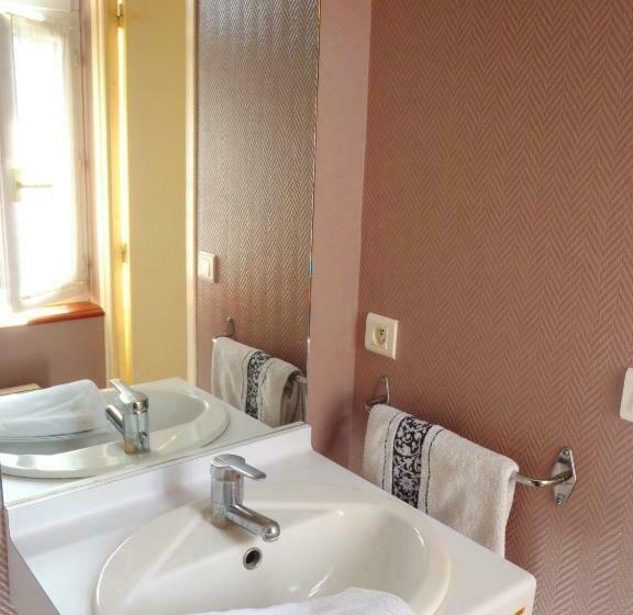 Номер Стандарт, Le Voltaire