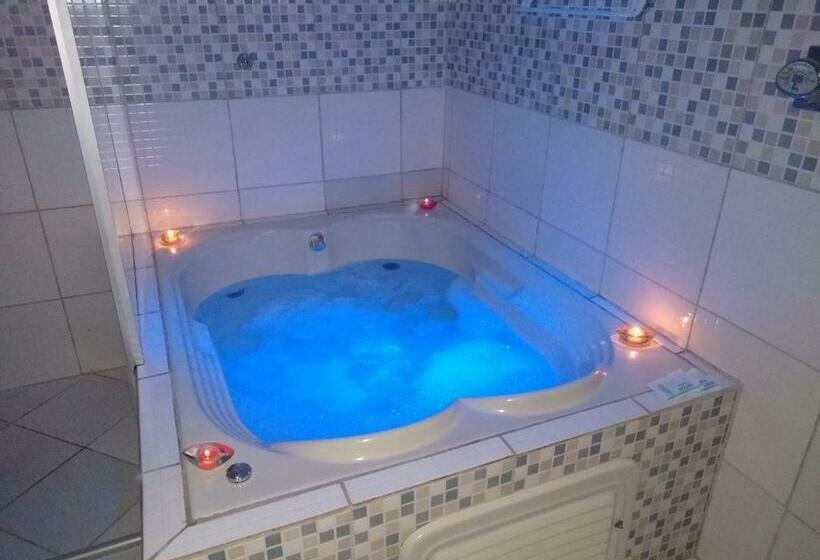 غرفة قياسية مزوَّدة بجاكوزي, Pousada Gostoso Village