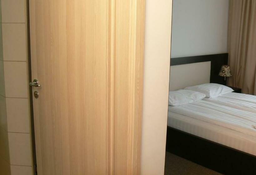 バルコニー付きスーペリアルーム, & Medspa Siret