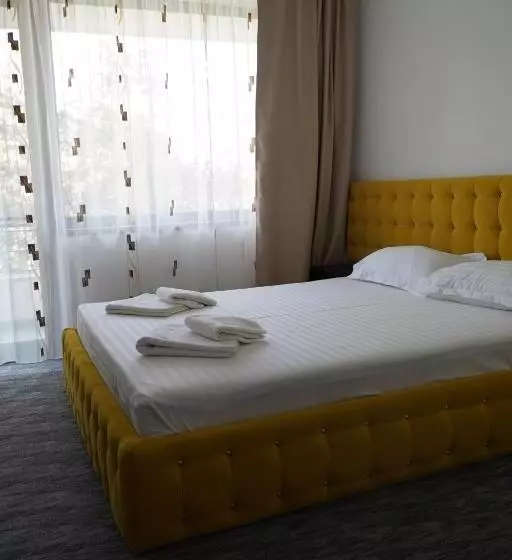 اتاق سوپریور با بالکن, & Medspa Siret