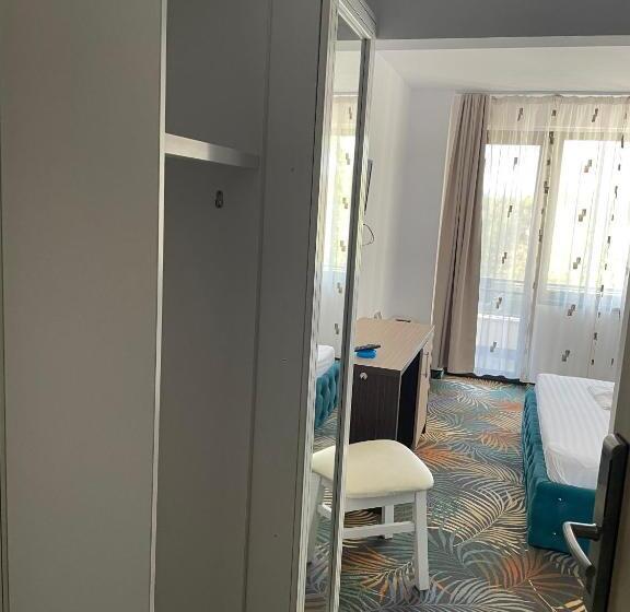 バルコニー付きスーペリアルーム, & Medspa Siret