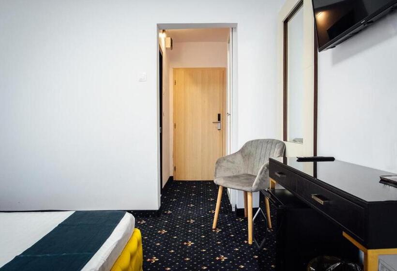 バルコニー付きスーペリアルーム, & Medspa Siret