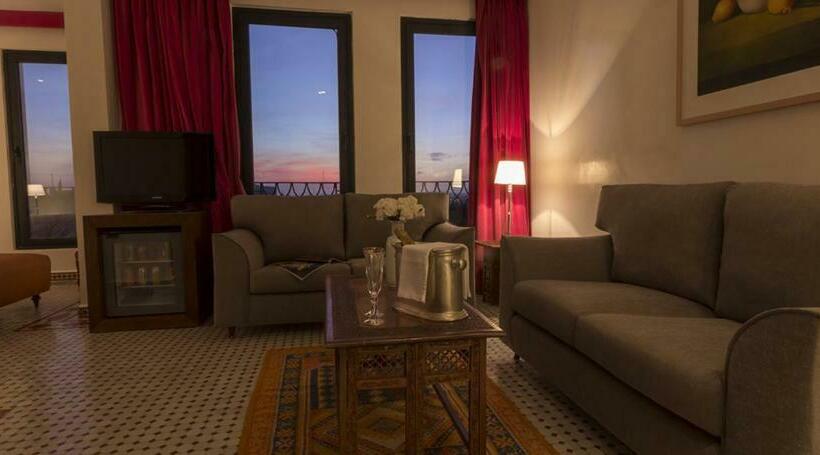 Полулюкс, Soundouss