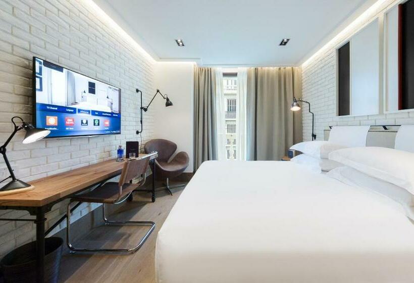 Номер Superior, The Corner