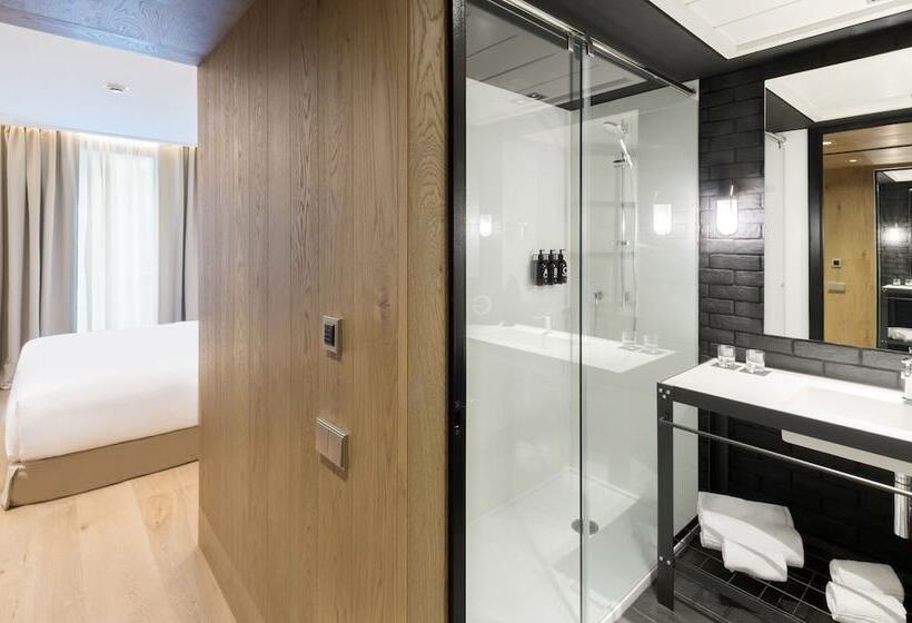 Номер Superior, The Corner