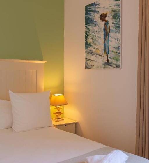 Семейный Номер Вид на Море, Hôtel De La Plage