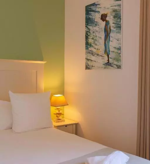 Perhehuone Merinäkymä, Hôtel De La Plage