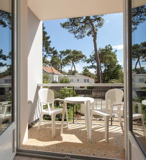 Люкс с Балконом, Hôtel De La Plage