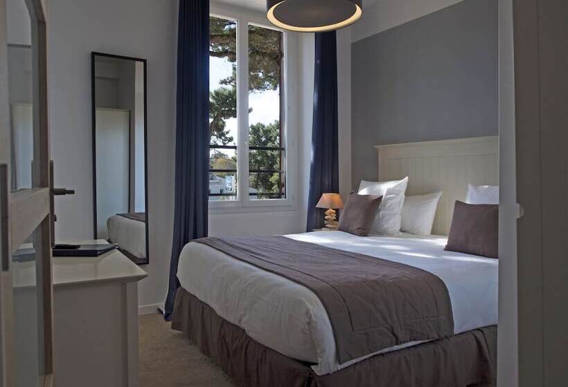 Номер Стандарт Трехместный, Hôtel De La Plage