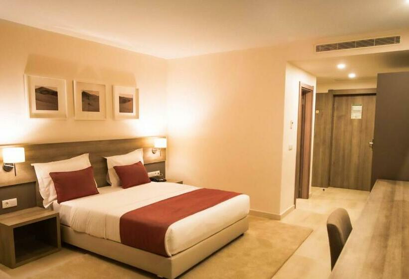 سوییت لوکس, Monotel Dar El Barka