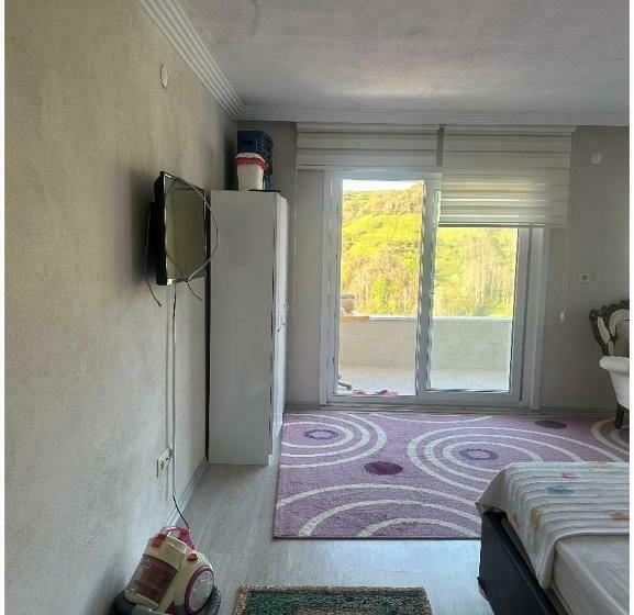 דירת חדר, Kayra Beren Apart