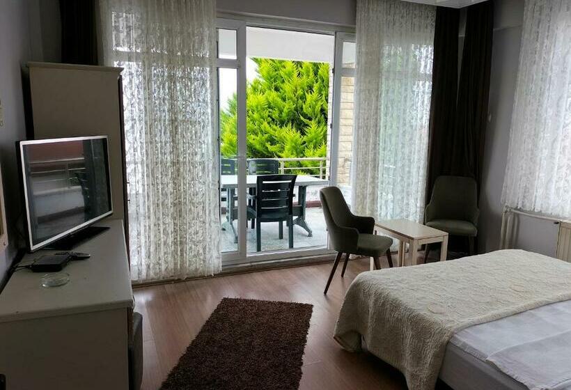 חדר דלוקס עם מרפסת נוף לים, Kumsal Otel