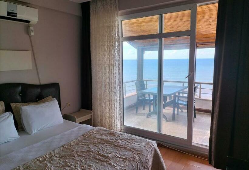 חדר סטנדרטי לשלושה עם נוף, Kumsal Otel