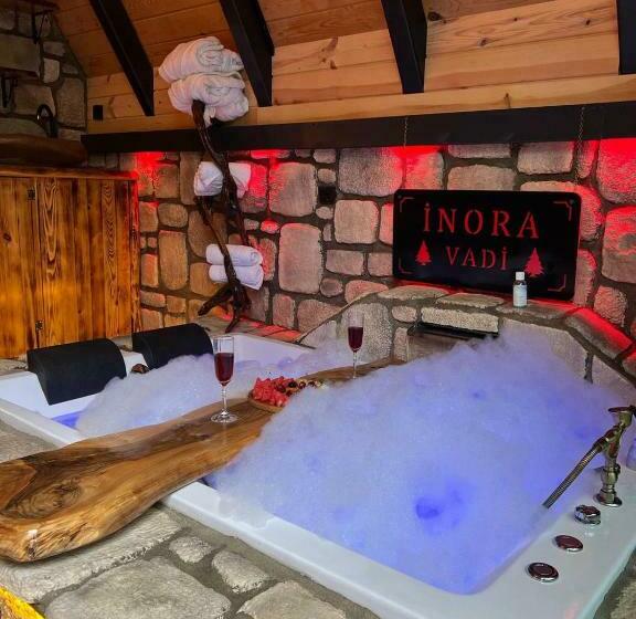 Номер Deluxe Кровать Кинг, İnoravadi