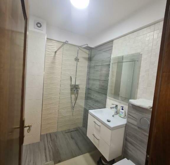 스탠다드 트리플 룸, Pensiunea Perla Codrului