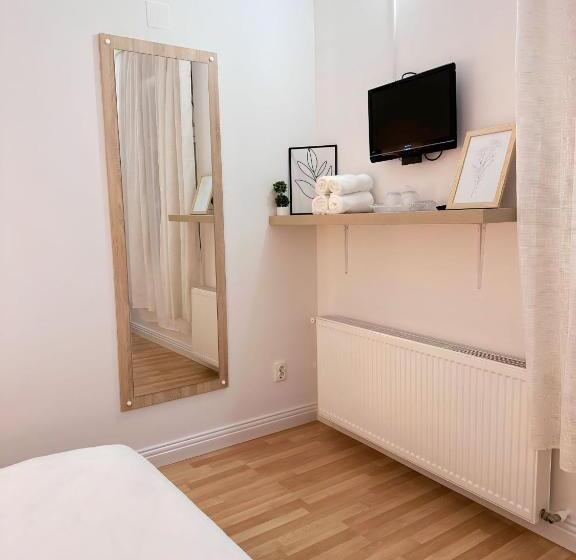 اتاق استاندارد, Hanul Lui Ionut 2