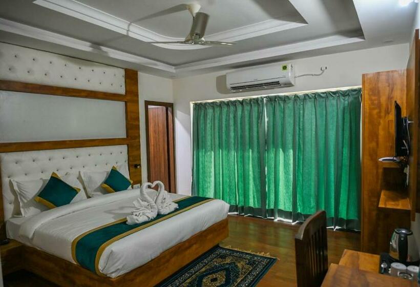 اتاق لوکس با تخت بزرگ, 7 Heaven