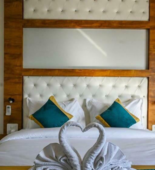 اتاق لوکس با تخت بزرگ, 7 Heaven