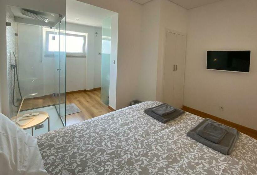 标准间, Comfortable Bedrooms In Apartment With River View