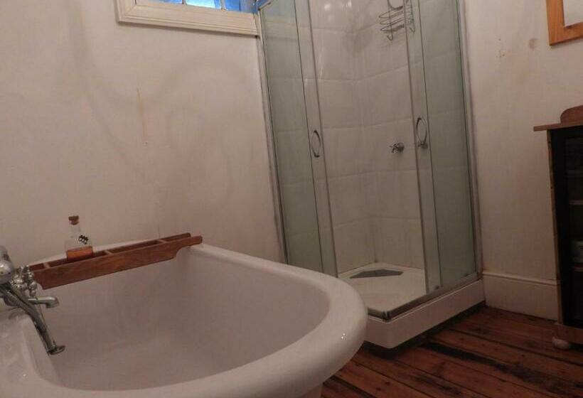 デラックスルーム, Farm Secretaris