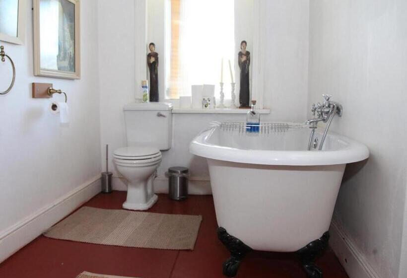 スタンダードルーム, Farm Secretaris