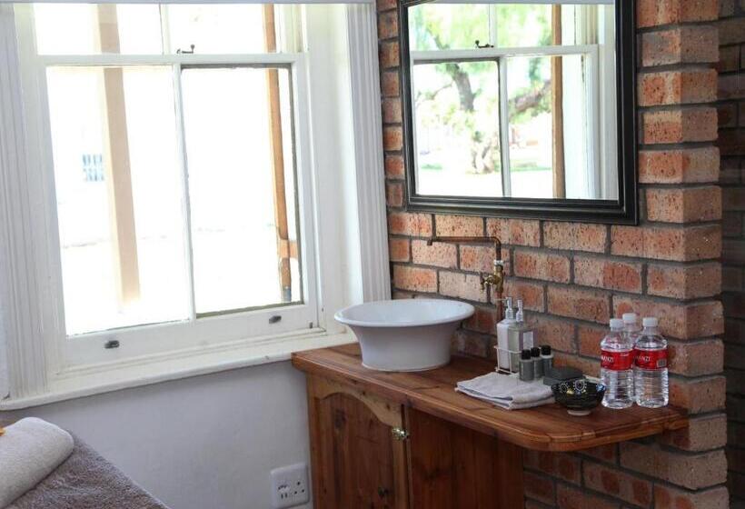 クラシックルーム, Farm Secretaris