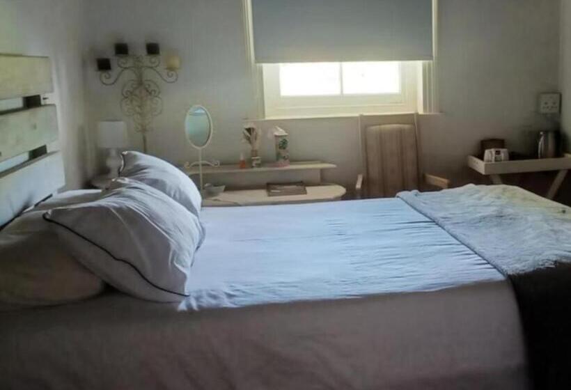 デラックスルーム, Farm Secretaris