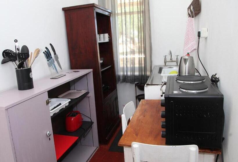 ファミリールーム, Farm Secretaris