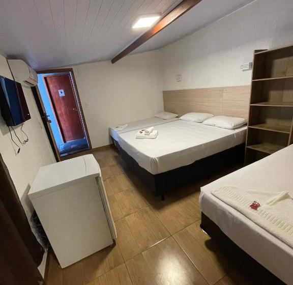 Четырехместный Номер Стандарт, Flamingo Beach Pousada