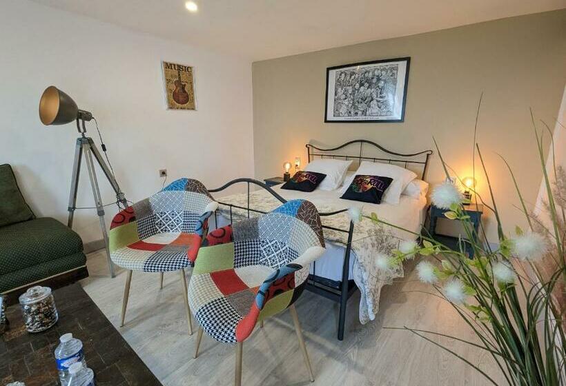 スタンダードルーム, Guestroom Bouges Le Château, 1 Pièce, 2 Personnes   Fr 1 591 518