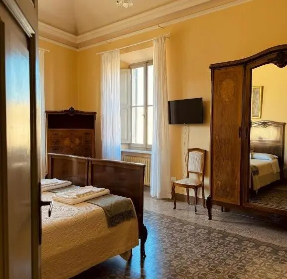 Deluxe Kolmen Hengen Huone, Palazzo Lucangeli