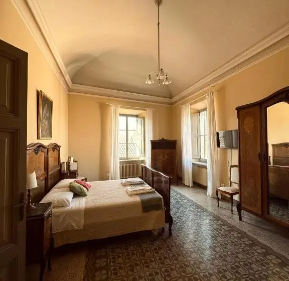 Deluxe Kolmen Hengen Huone, Palazzo Lucangeli