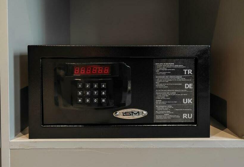 חדר סטנדרט עם מרפסת, Plat Inn Hotel Taksim   Special Category