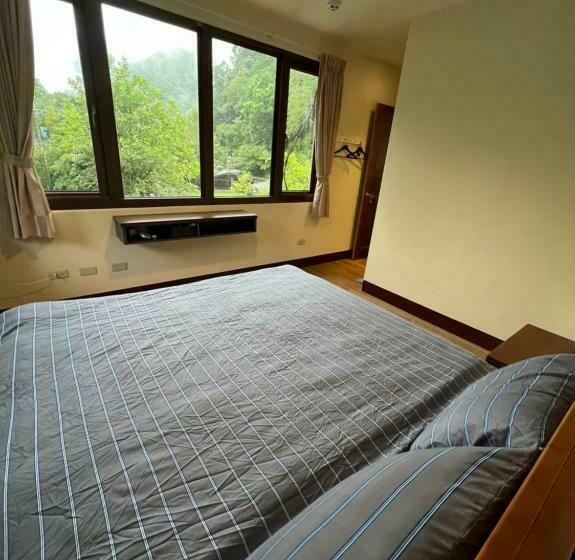 اتاق استاندارد با چشم‌انداز کوهستان, 清翠渡假民宿