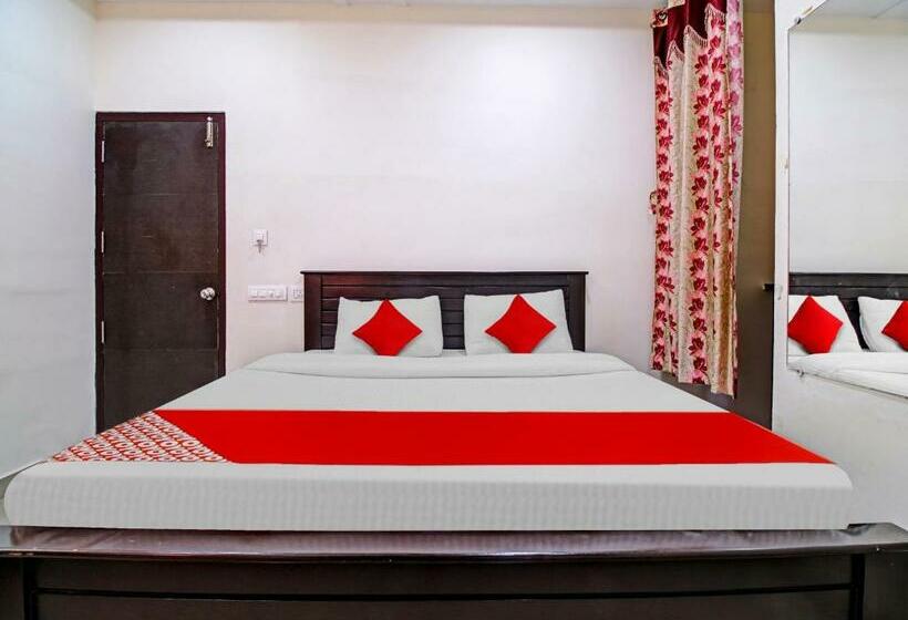 اتاق کلاسیک سه تخته, Oyo Flagship Kk Royal Grand