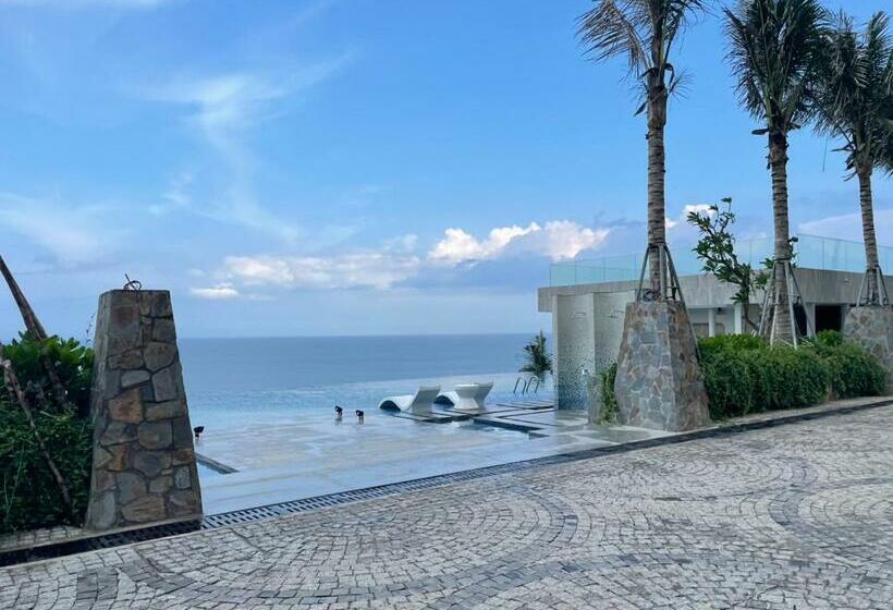 استودیو خانوادگی, Apec Mandala Cham Bay Mũi Né Condotel   Vietnam