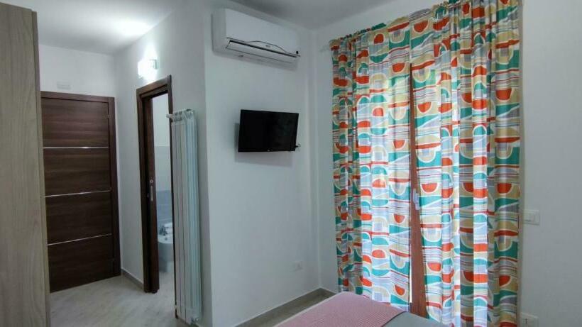 バルコニー付きスタンダードルーム, Go Island